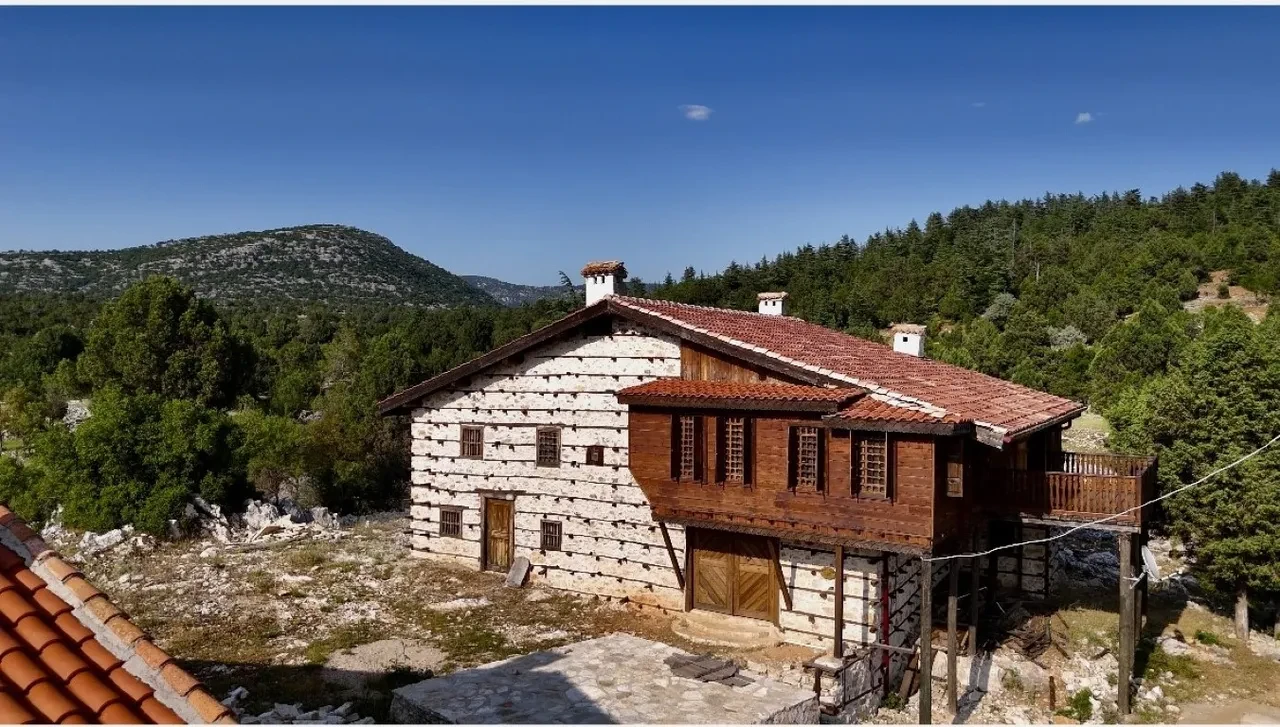 800 yıllık tarihi köye akın! Nüfusu az ziyaretçisi çok