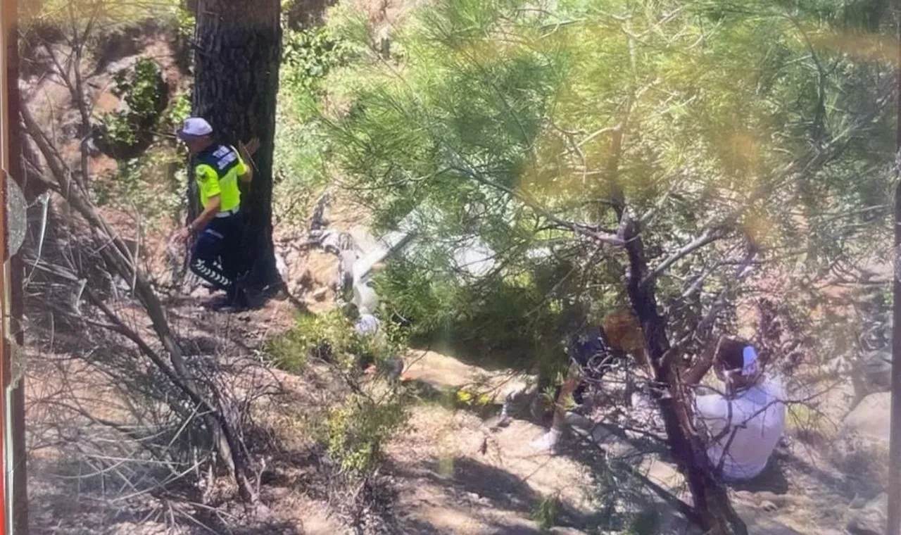 Balıkesir'de araç dere yatağına uçtu: Ölü var!