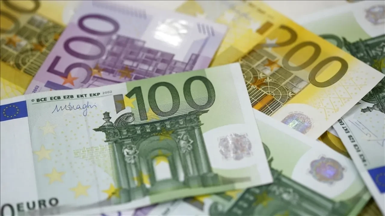 Euro bölgesinde güven endeksi azaldı