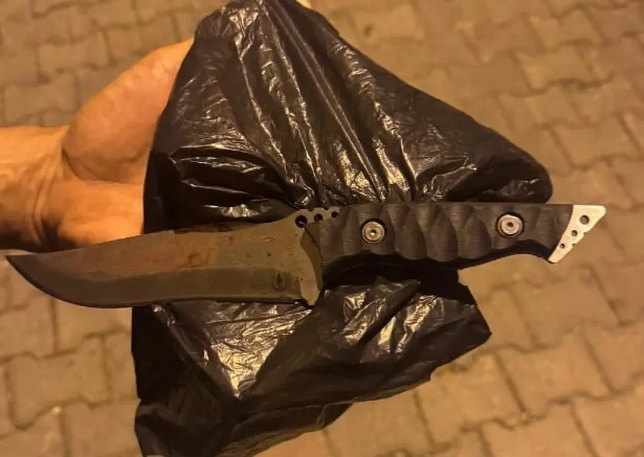 İzmir'de dehşete düşüren olay! KADES ihbarına giden polisi bıçakladı!