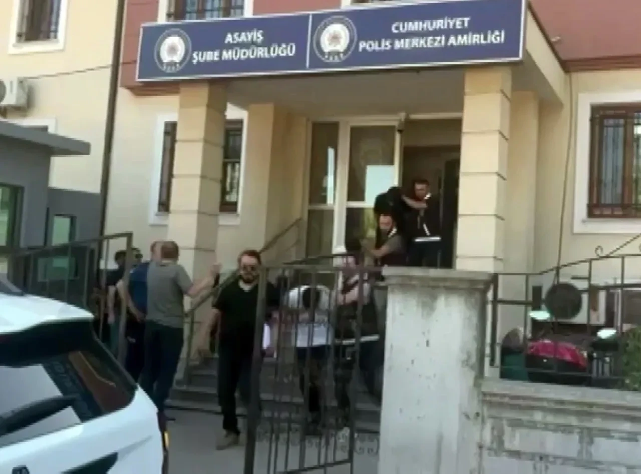 Kendilerini polis, savcı olarak tanıtıp milyonluk vurgun yaptılar