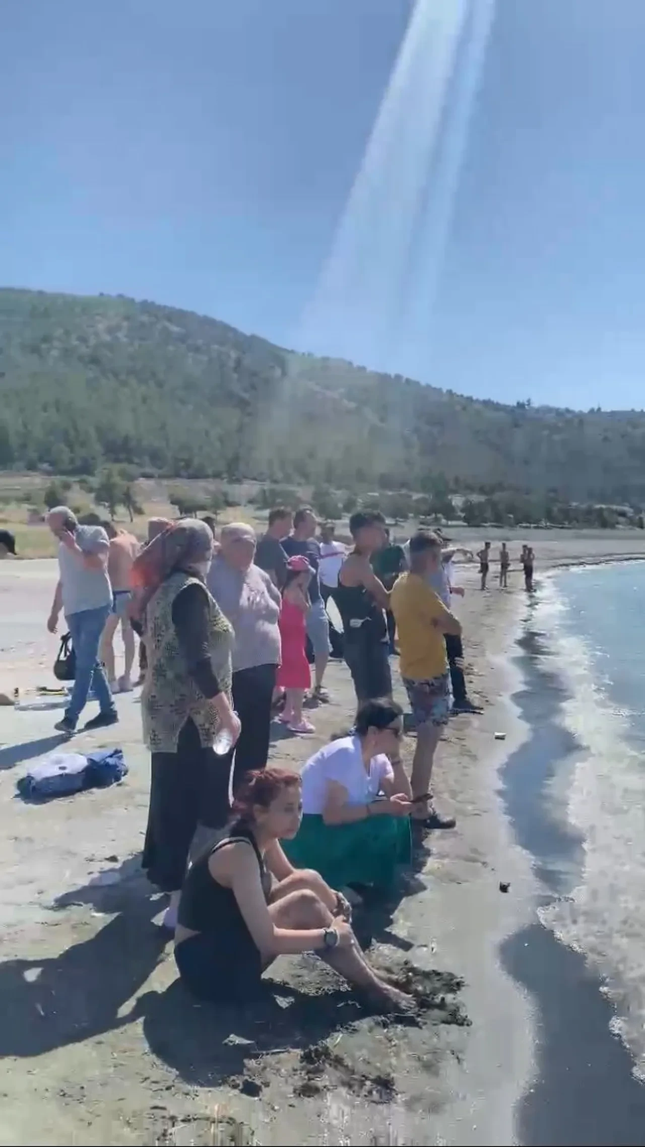 Salda Gölü'nde eğlence kabusa döndü! Genç kız bir anda gözden kayboldu