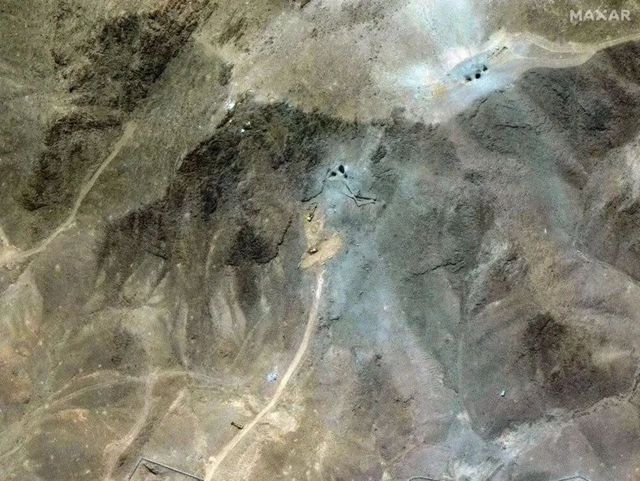 ABD'nin sığınak delici bombalarla saldırısının ardından Fordo Nükleer Tesisi'nden yeni görüntüler