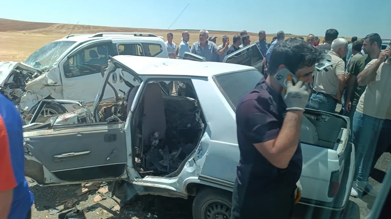 Adıyaman'da kafa kafaya facia! Çok sayıda ölü ve yaralı var