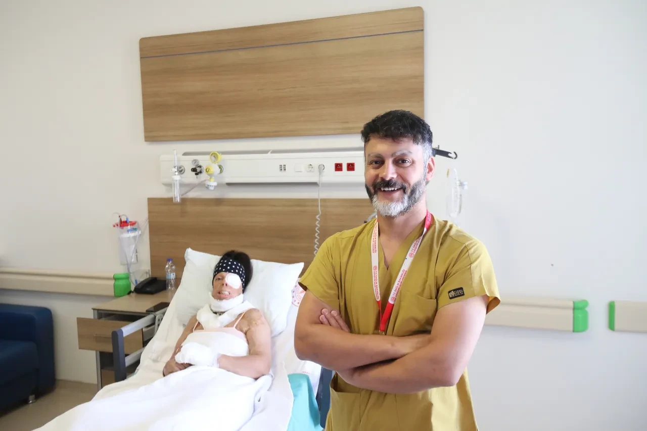 Ayrıldığı sevgilisi hayatını kabusa çevirdi! Uyurken yüzüne ve vücuduna kezzap döktü