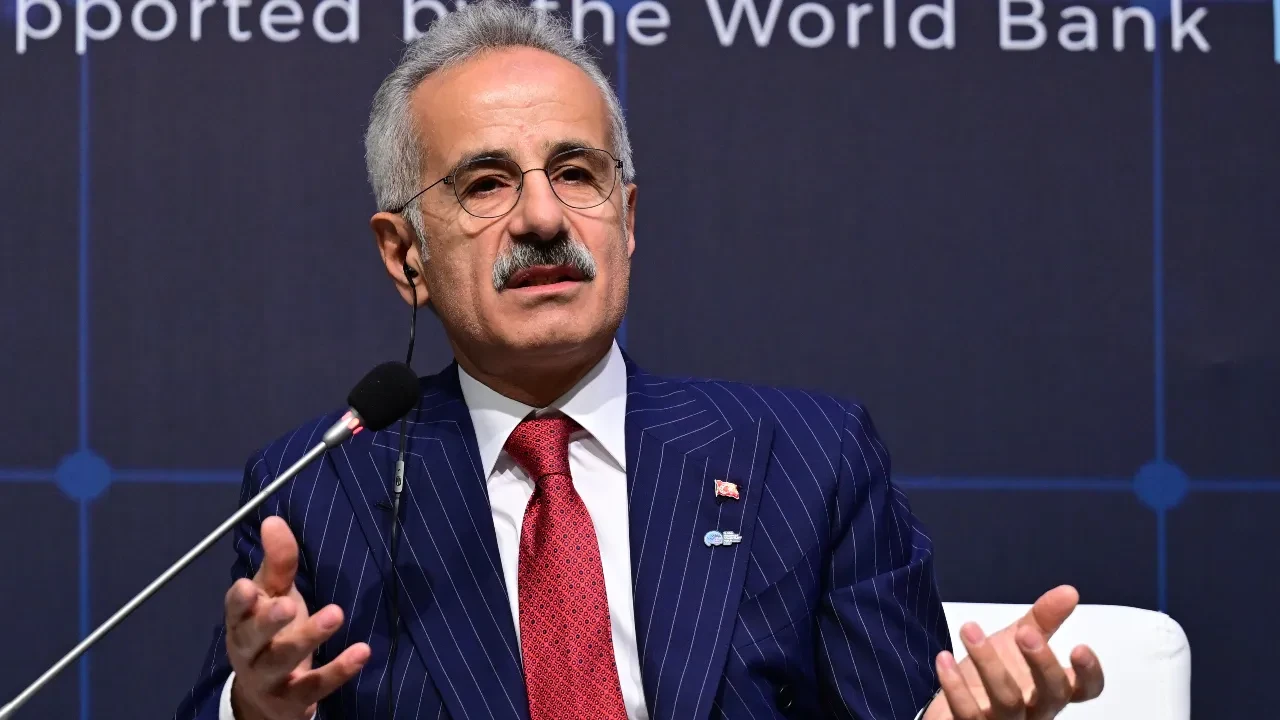 Bakan Uraloğlu: Orta Koridor Türkiye'yi 21 ülkeye bağlayan ticaret omurgası olacak
