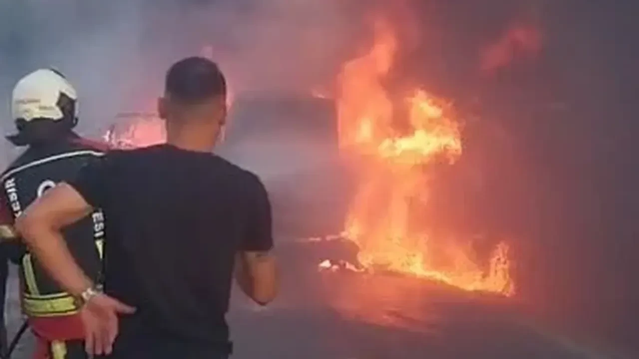 Balıkesir’de otomobil yangını ormana sıçradı 3 hektar alan kül oldu!
