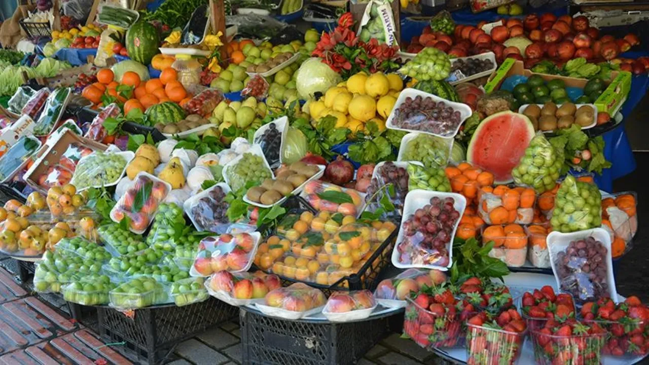 İstanbul'da meyve krizi! 200 liranın altında bulmak mümkün değil 