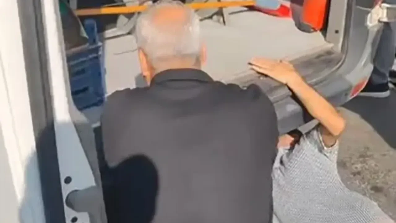 Minibüste yavru kedi kurtarma seferberliği