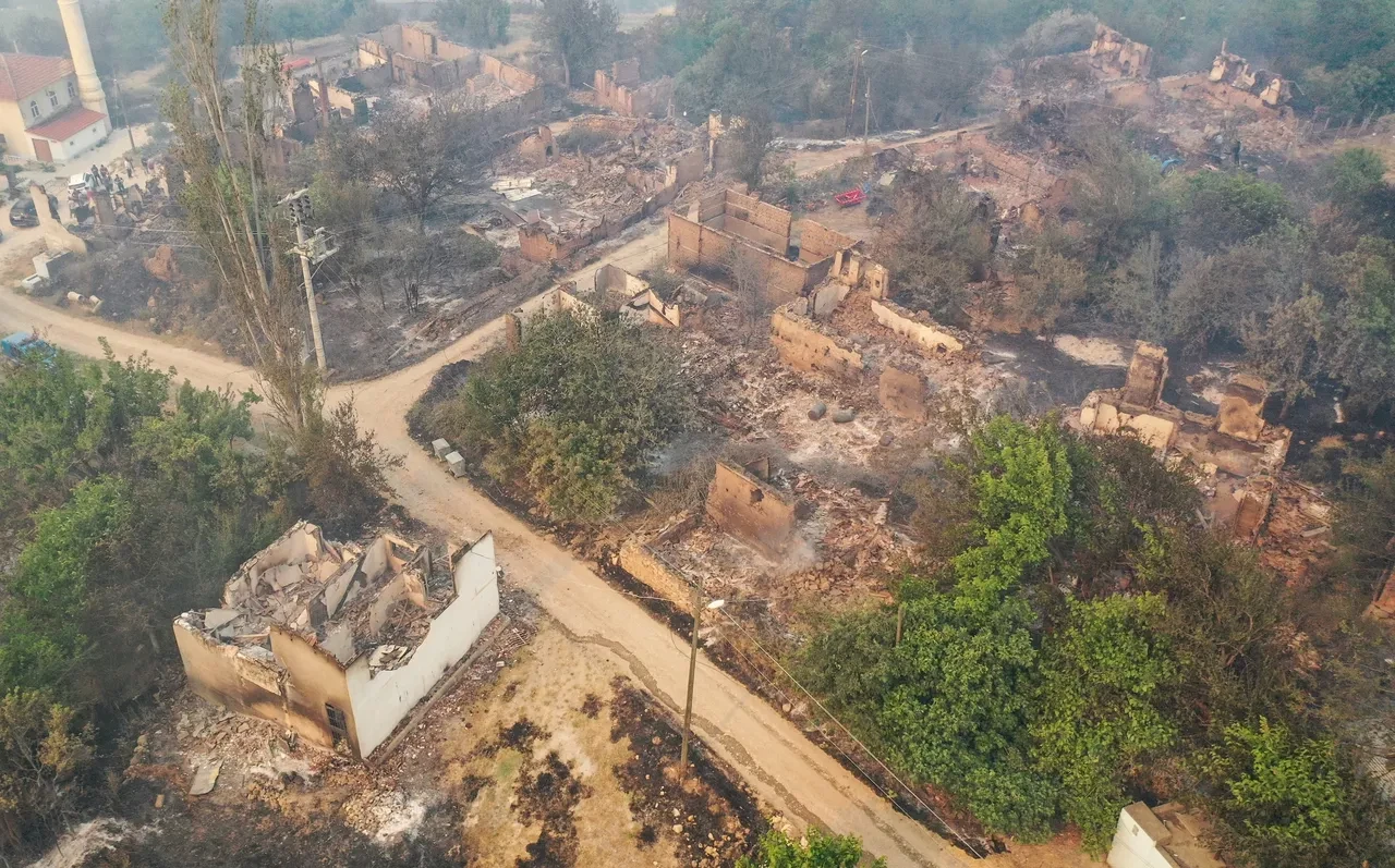 Bakan Yumaklı'dan 'orman yangınları' açıklaması: 'Riskli 3 yangın sürüyor, gözaltılar var' 