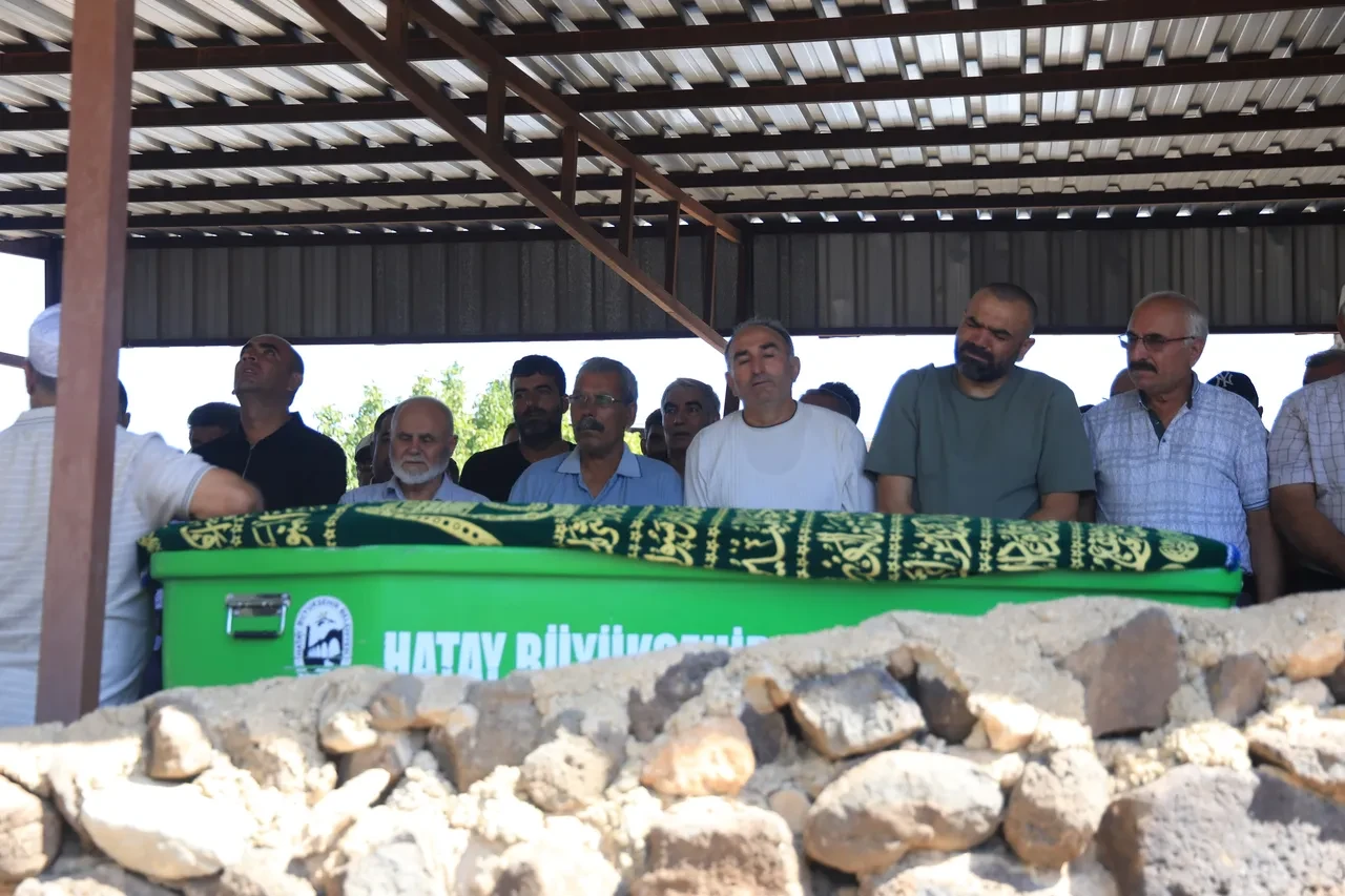 Ablasının düğünü için geldiği Hatay'dan cenazesi çıktı! 
