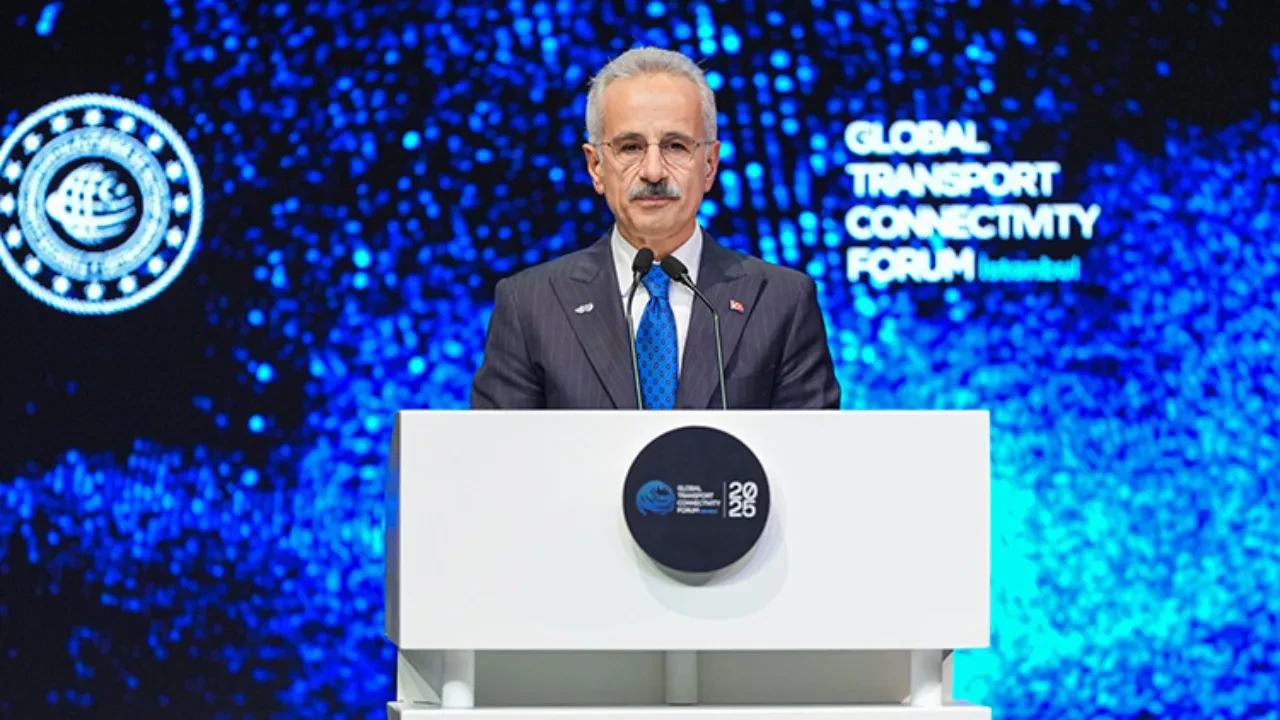 Bakan Uraloğlu duyurdu: Türkiye ile Suriye arasında aktarmasız nakliye başlıyor