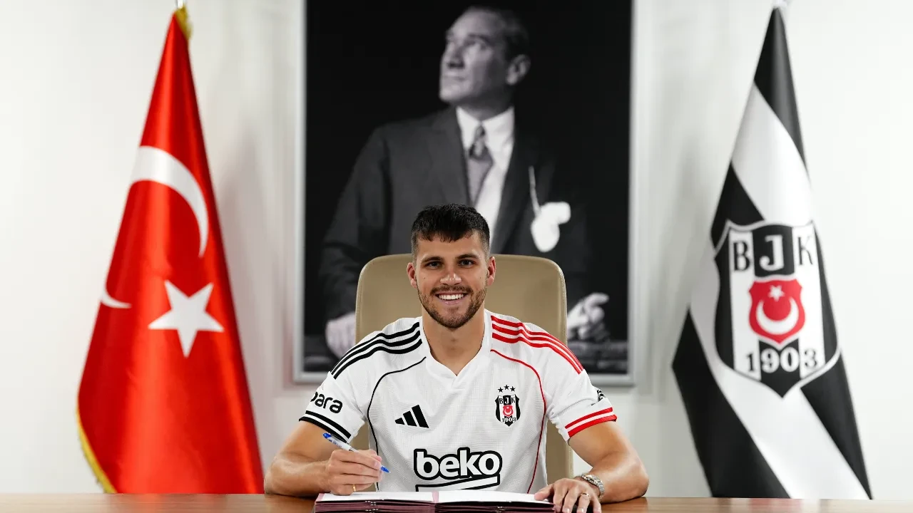 Beşiktaş'ta transfer resmen açıklandı! 