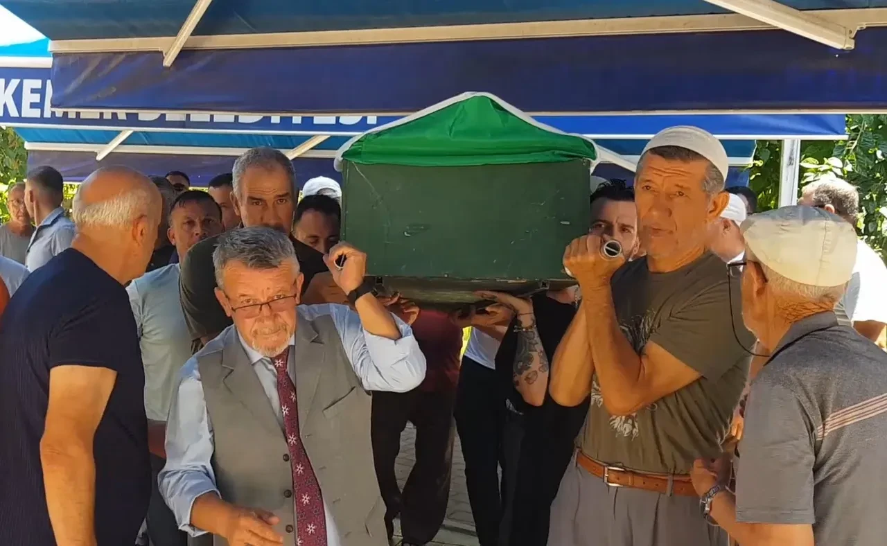 'Bu çocuk bizi öldürecek' dedi, 1 saat sonra öldü! Son mesajı dehşete düşürdü