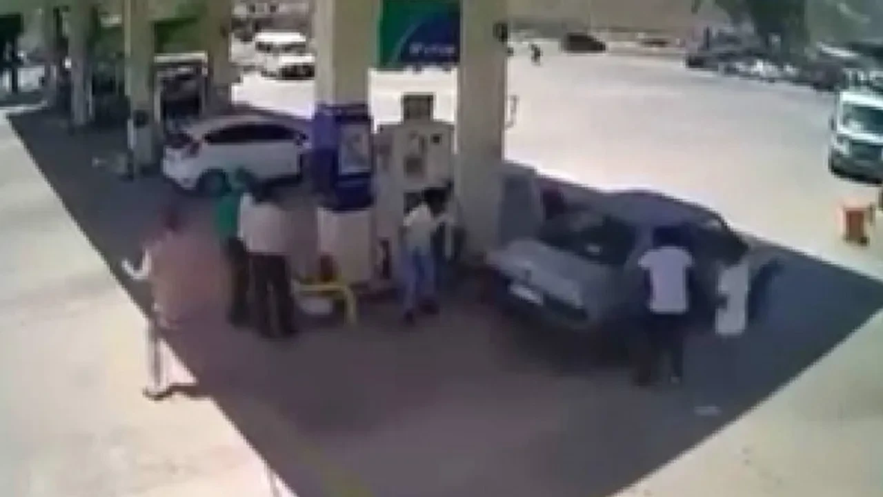 Dinamitle patlatma mahalleyi ayağa kaldırdı! 