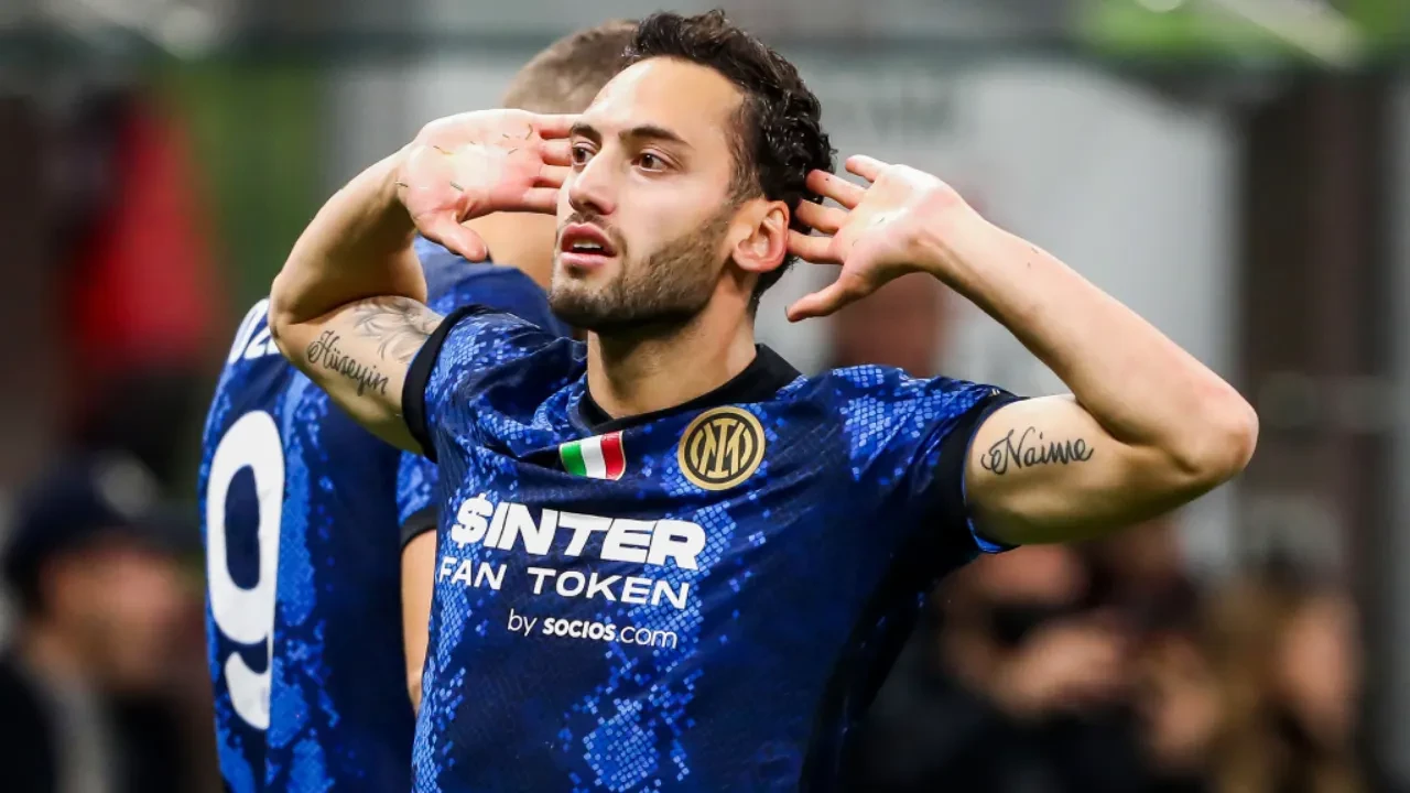 Hakan Çalhanoğlu'ndan Galatasaray için transfer sözleri! 