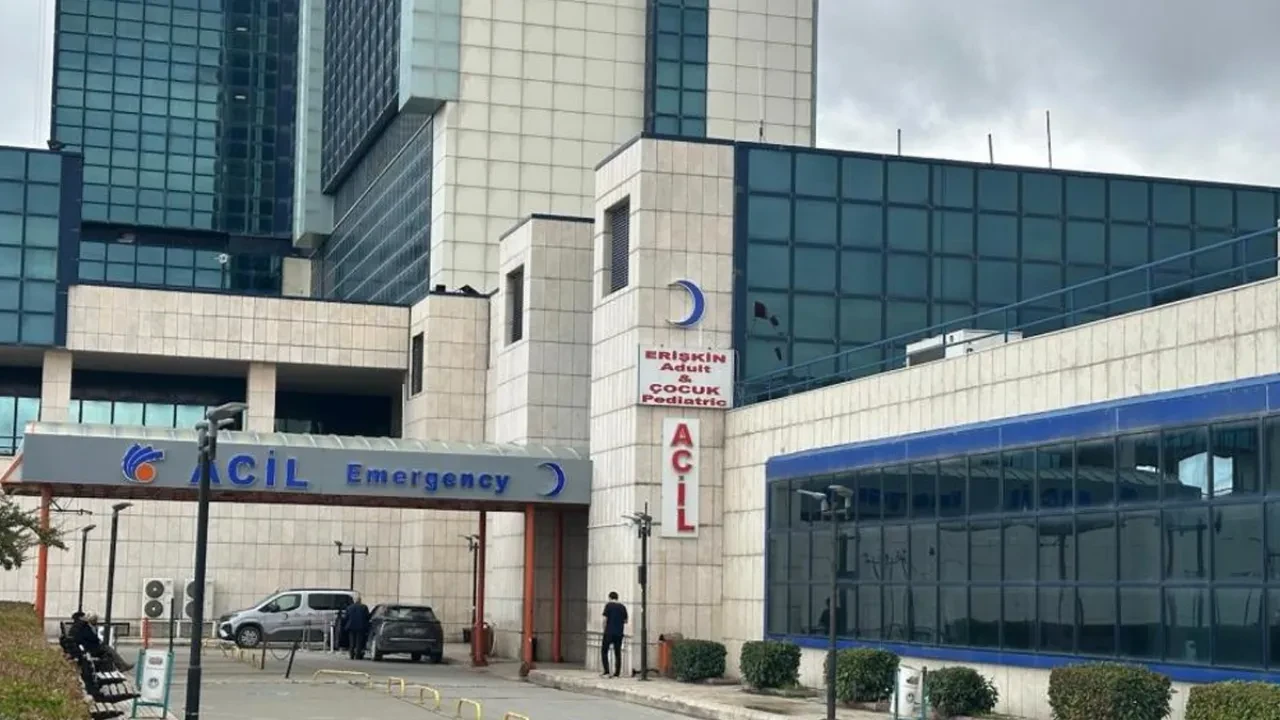 Husumetliler iki kişi arasında silahlı kavga: Sokak ortasında kurşun yağdırdı