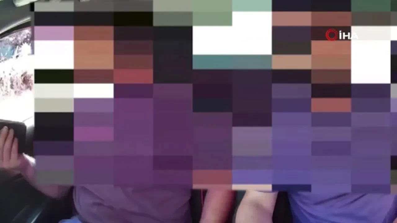 Trafikte dehşet anları! Kan donduran tehditler: 'Seni parçalarım, dereye atarım'