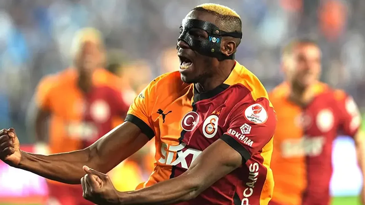 Victor Osimhen köşeye sıkıştı! İtalyan basını tarih verdi
