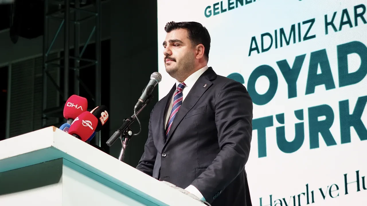 AK Partili İnan'dan Cemil Tugay’a sert sözler: 'Çöp toplamak için seçilmediniz'