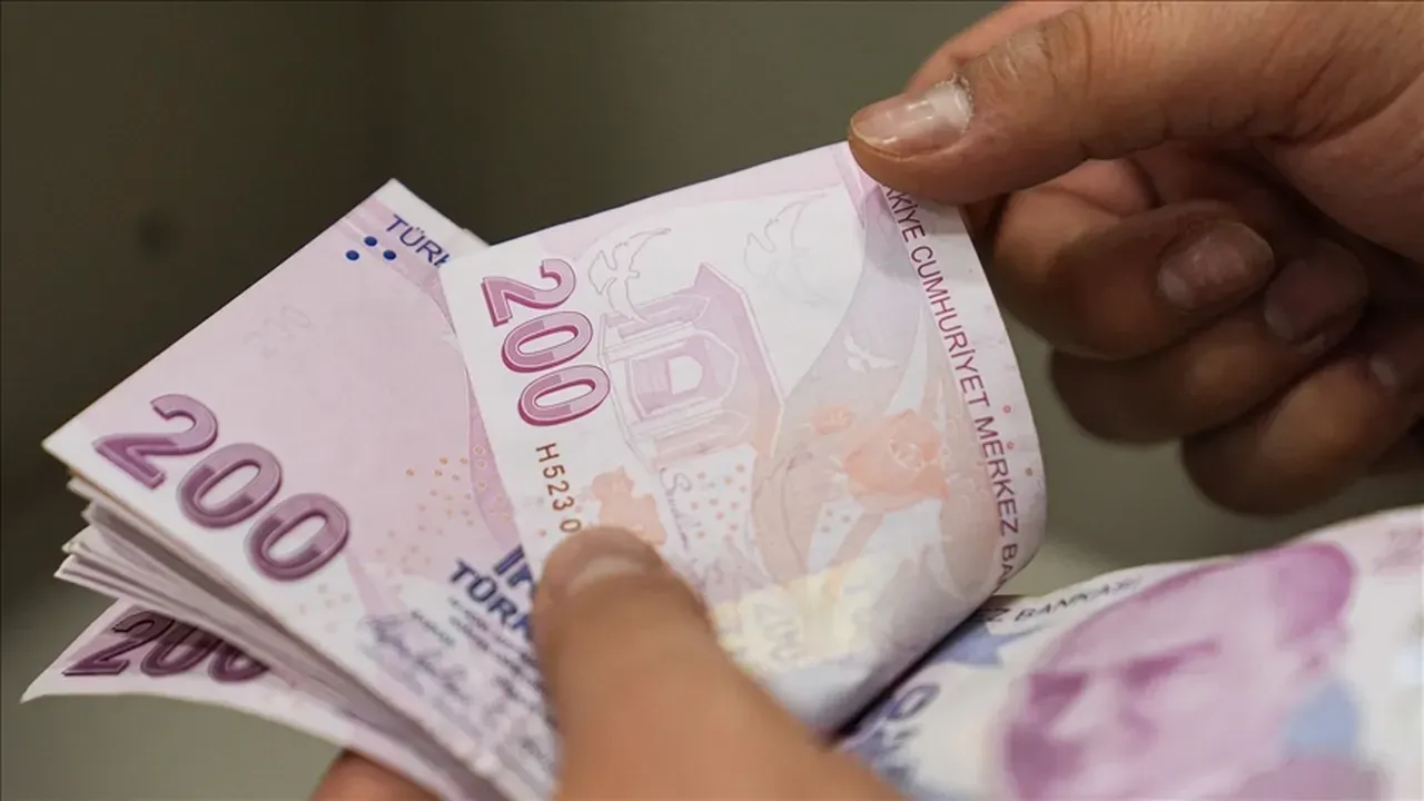 Arefe günü bankalar kaça kadar açık? Bu yıl 5 Haziran Perşembe gününe denk geliyor