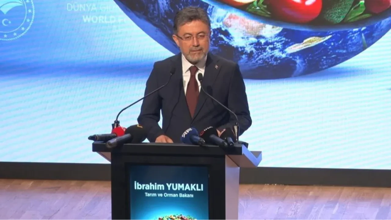 Bakan Yumaklı tarih vererek duyurdu: Bütün işletmelerde kare kod zorunlu oluyor!