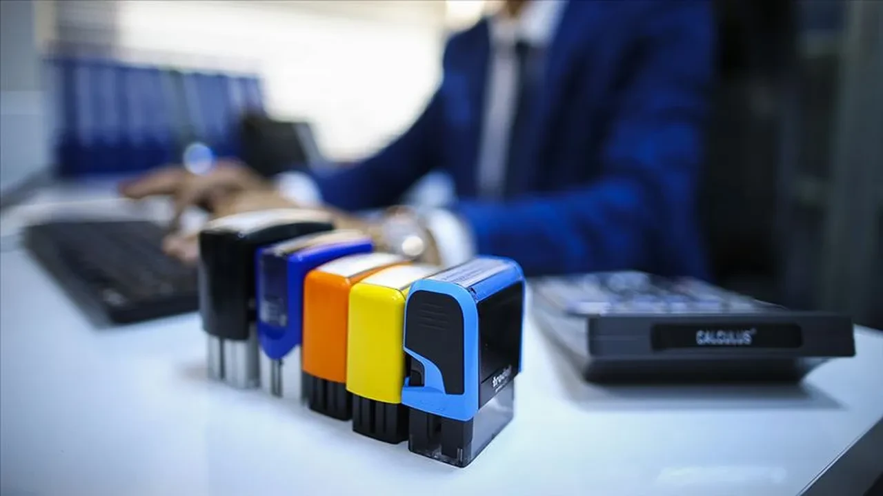 Bayramda devlet daireleri açık mı? Resmi tatile kısa süre kaldı