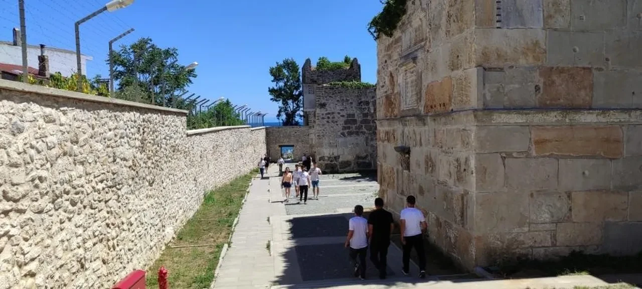Binlerce kişinin akın ettiği Sinop Tarihi Cezaevi'nin yeniden açılacağı tarih belli oldu!