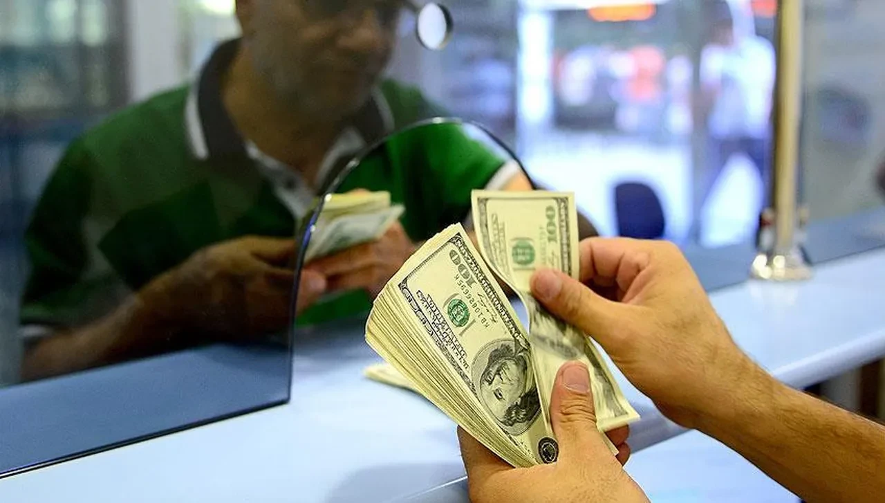 Dolar fiyatı enflasyon rakamları öncesi düşüşte! İşte 3 Haziran 2025 güncel döviz kurları, euro, sterlin, dolar fiyatı