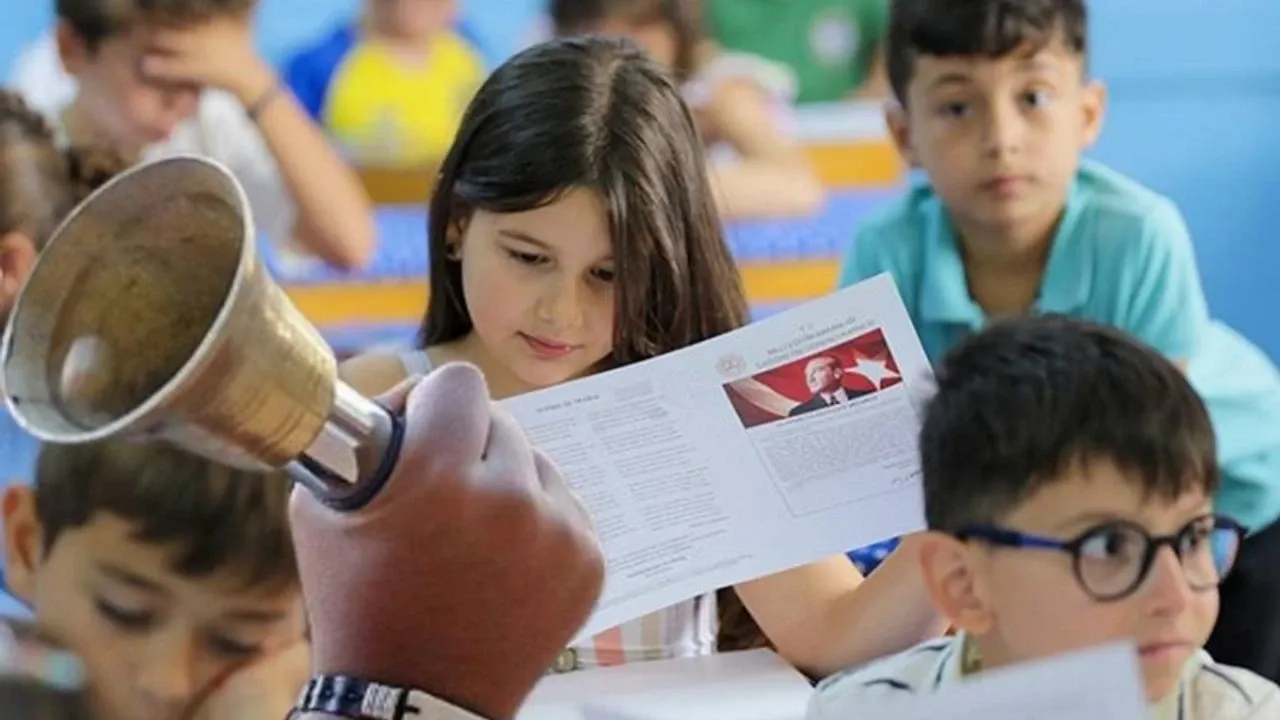 Erken tatil umudu söndü veliler kara kara düşünüyor! WhatsApp grupları karıştı