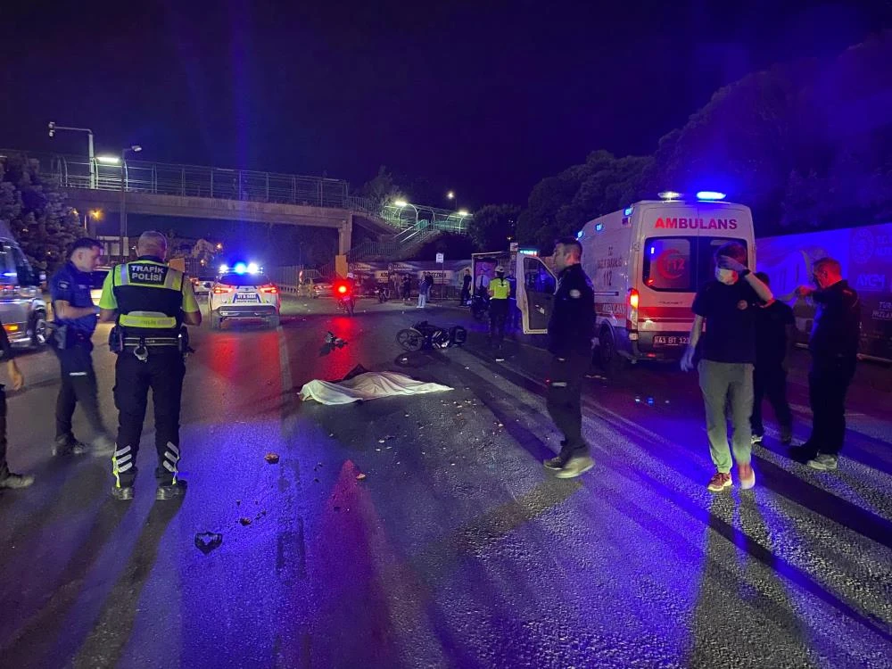 İzmit’te tırın altında kalan motosiklet sürücüsü hayatını kaybetti!