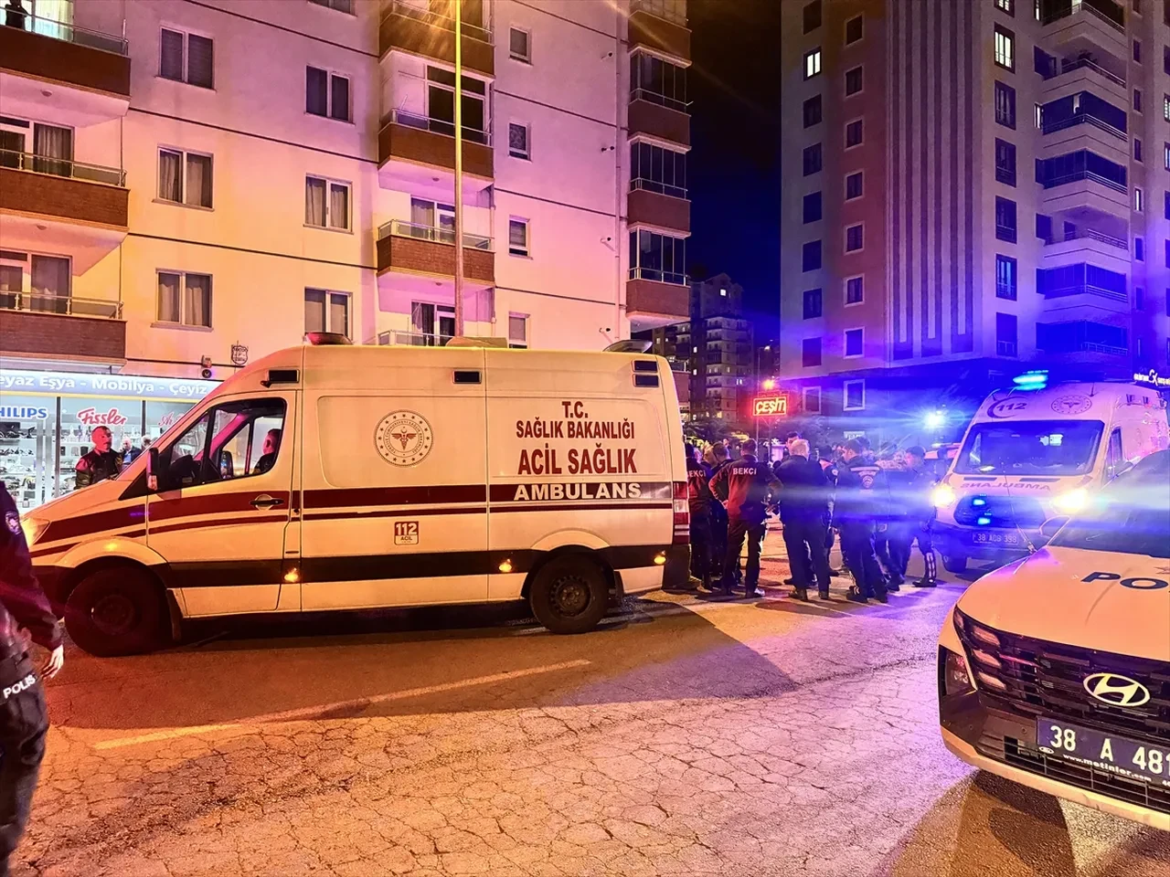 Talas’ta tüfekli kavga: 3 kişi yaralandı, 1 kişi gözaltına alındı!