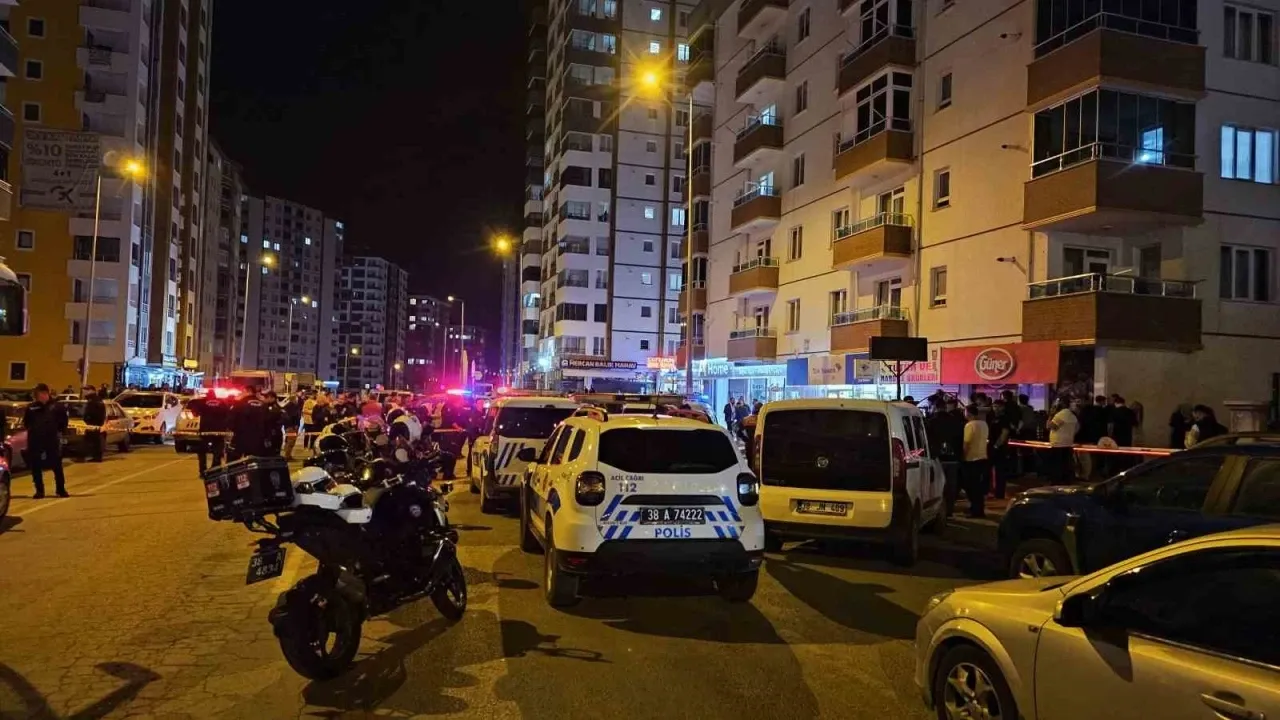 Talas’ta tüfekli kavga: 3 kişi yaralandı, 1 kişi gözaltına alındı!