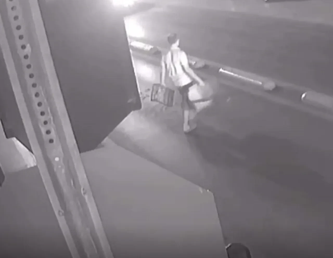 Boşanmak isteyen eşine kabusu yaşattı! O akılalmaz anlar kamerada