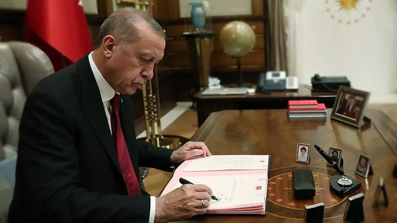 Erdoğan 2 mahkumu affetti! Karar Resmi Gazete'de