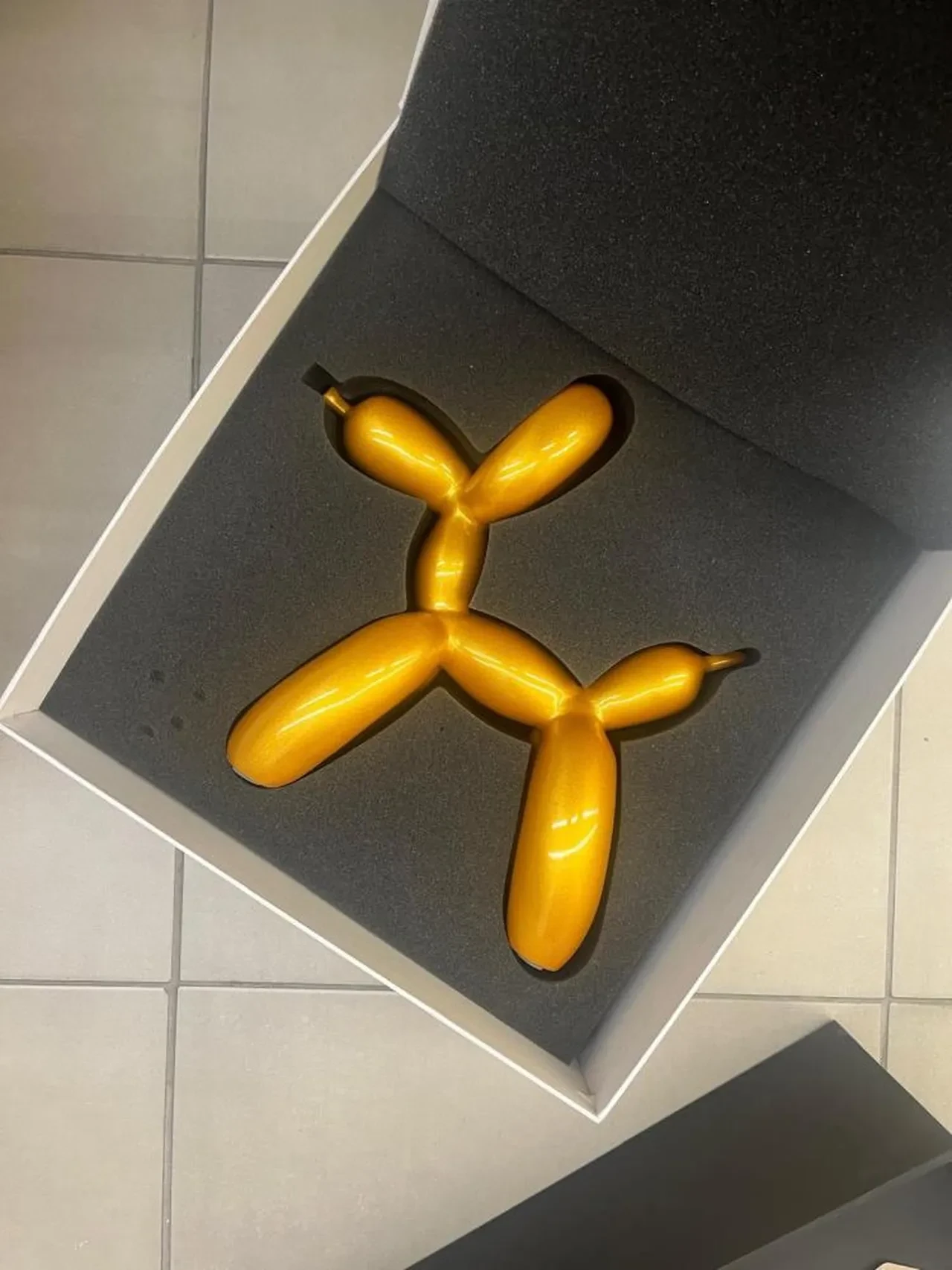 İBB soruşturması sonrası kaçırılmışlardı! Milyon dolarlık tablolar ele geçirildi