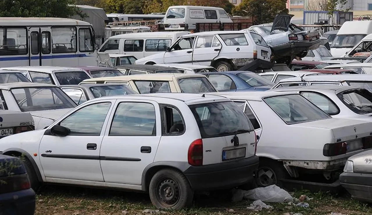 Milyonlarca araç hurdaya çıkacak! AB’nin ELV yasası Türkiye’yi de vuracak