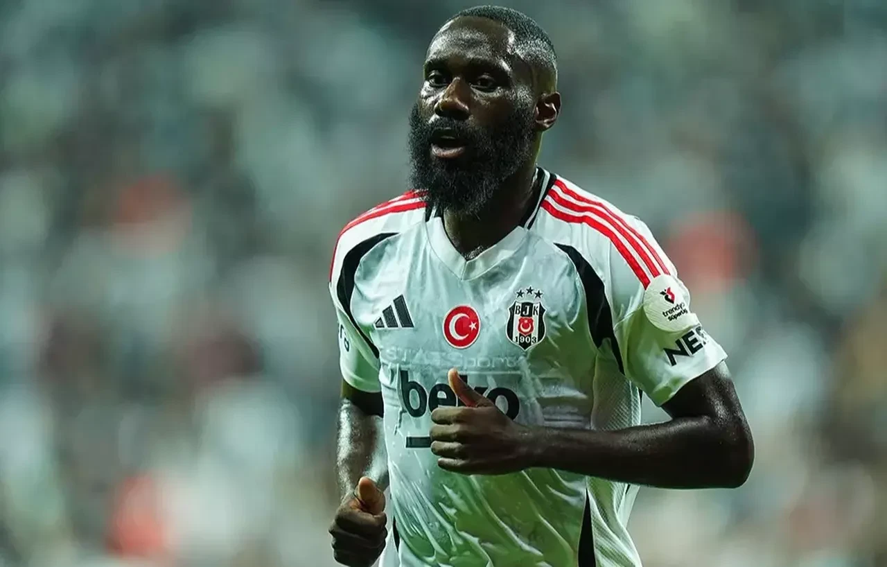 Beşiktaş'ta flaş ayrılık! Resmi duyuru geldi