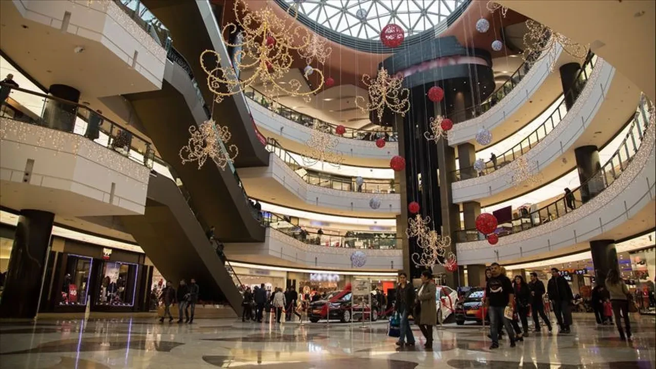 Bayramın 1. günü AVM’ler açık mı? AVM'lerde bayram telaşı yaşanıyor