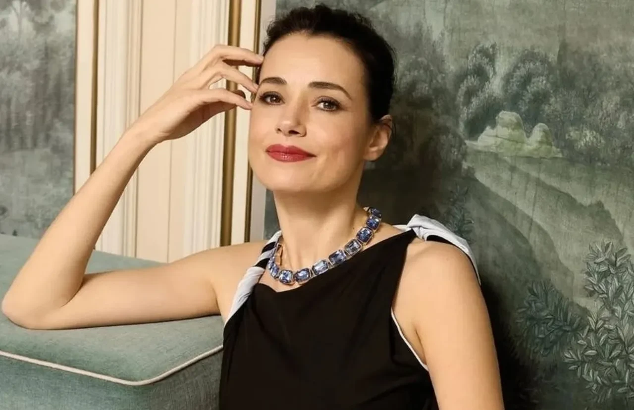 Kızıl Goncalar'ın Meryem'i Özgü Namal'ın yeni dizisi belli oldu