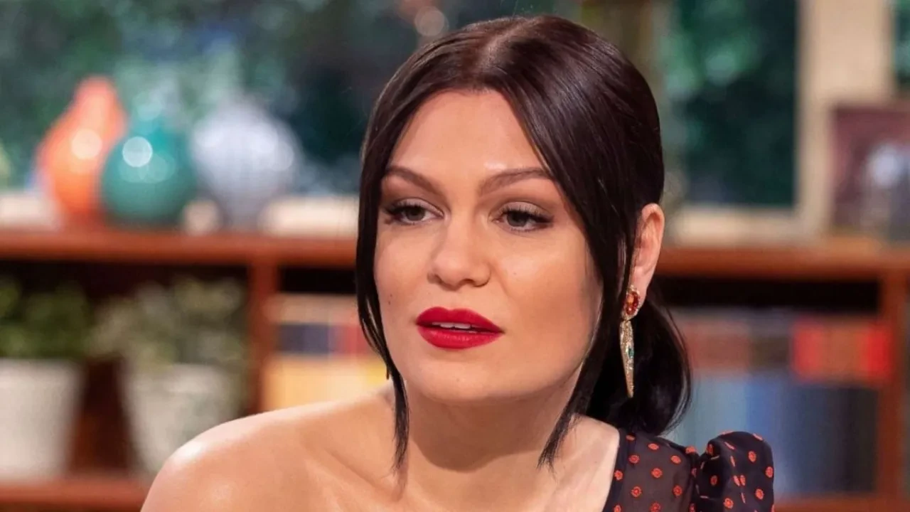 Şarkıcı Jessie J, kansere yakalandı