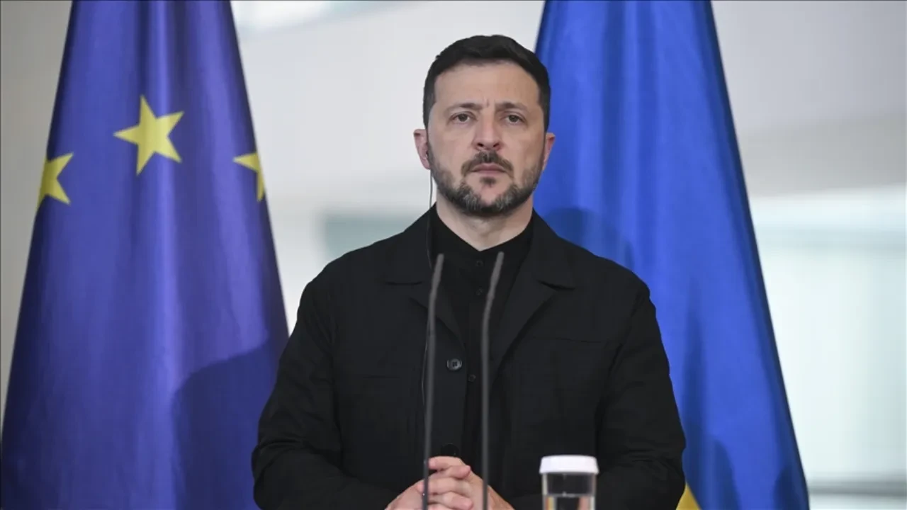 Ukrayna lideri Zelenskiy olası liderler zirvesi öncesinde ateşkes önerdi