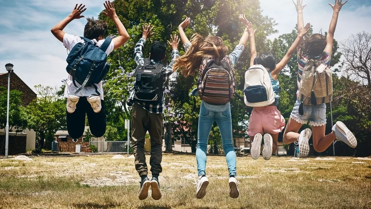 Yarın okul var mı? Milyonlarca öğrenci bayram tatilini bekliyor