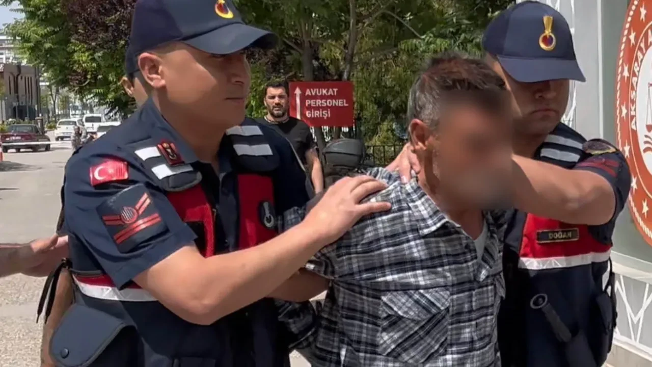 Arkadaşının boğazını kırdığı alkol şişesiyle kesti! 