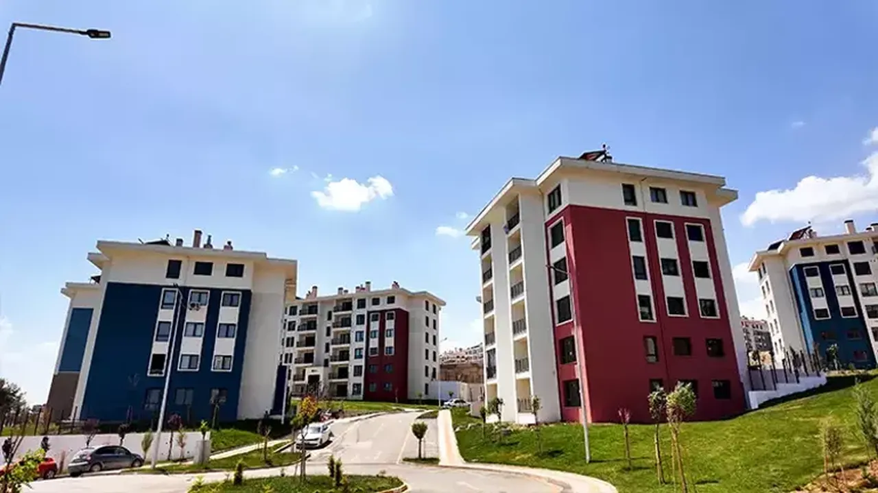 Bakan Kurum görüntüleriyle paylaştı! 'Bitti denilen yerden yeniden başladık'