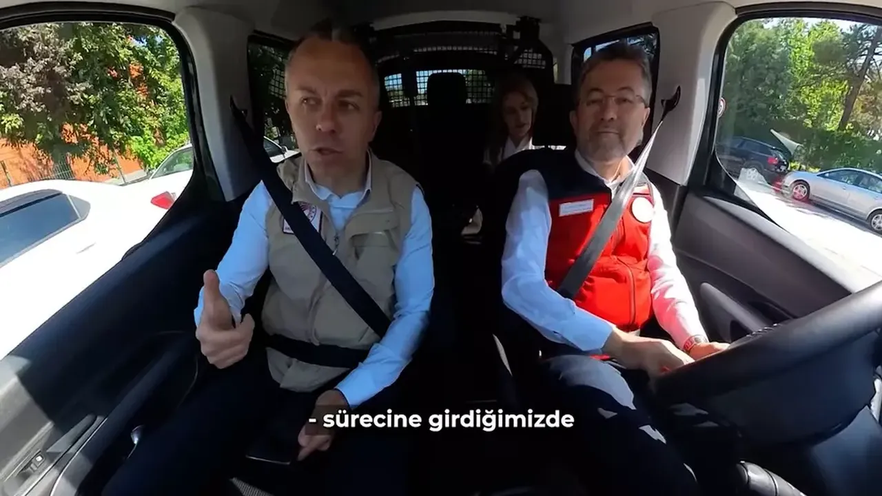Bakan Yumaklı'dan denetim personeline bayram sürprizi! 'Şoför lazım dediler geldim' 