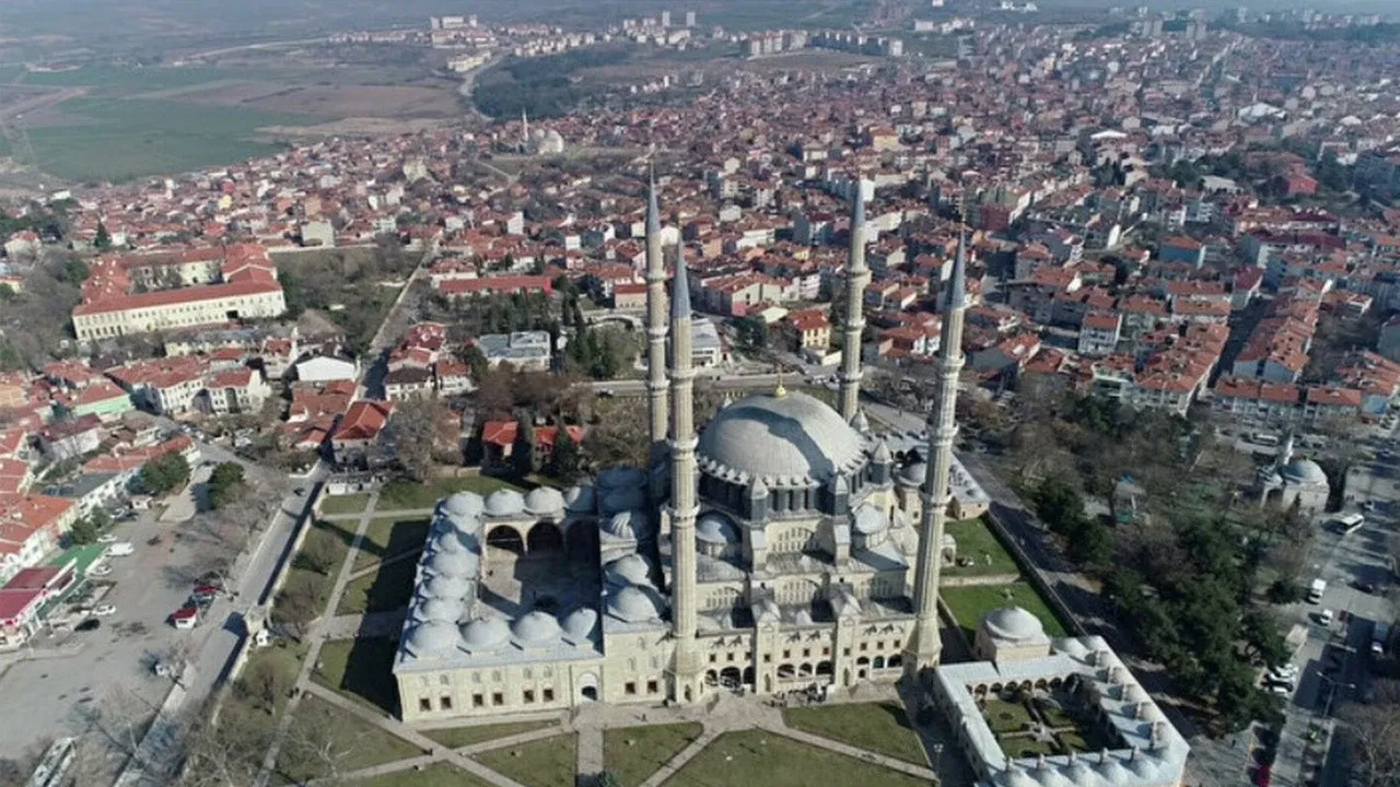 Edirne bayram namazı saat kaçta belli oldu! Keşan, Uzunköprü, İpsala namaz vakitleri