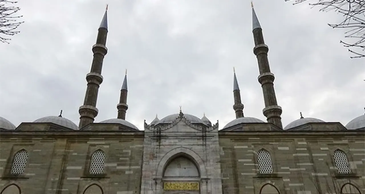 Edirne bayram namazı saat kaçta belli oldu! Keşan, Uzunköprü, İpsala namaz vakitleri