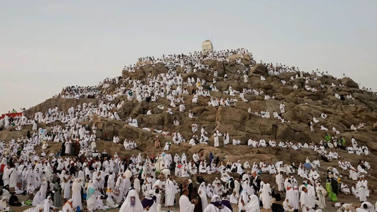 Hacda bir ilk! Arafat'a gidişte yapay zeka kullanıldı