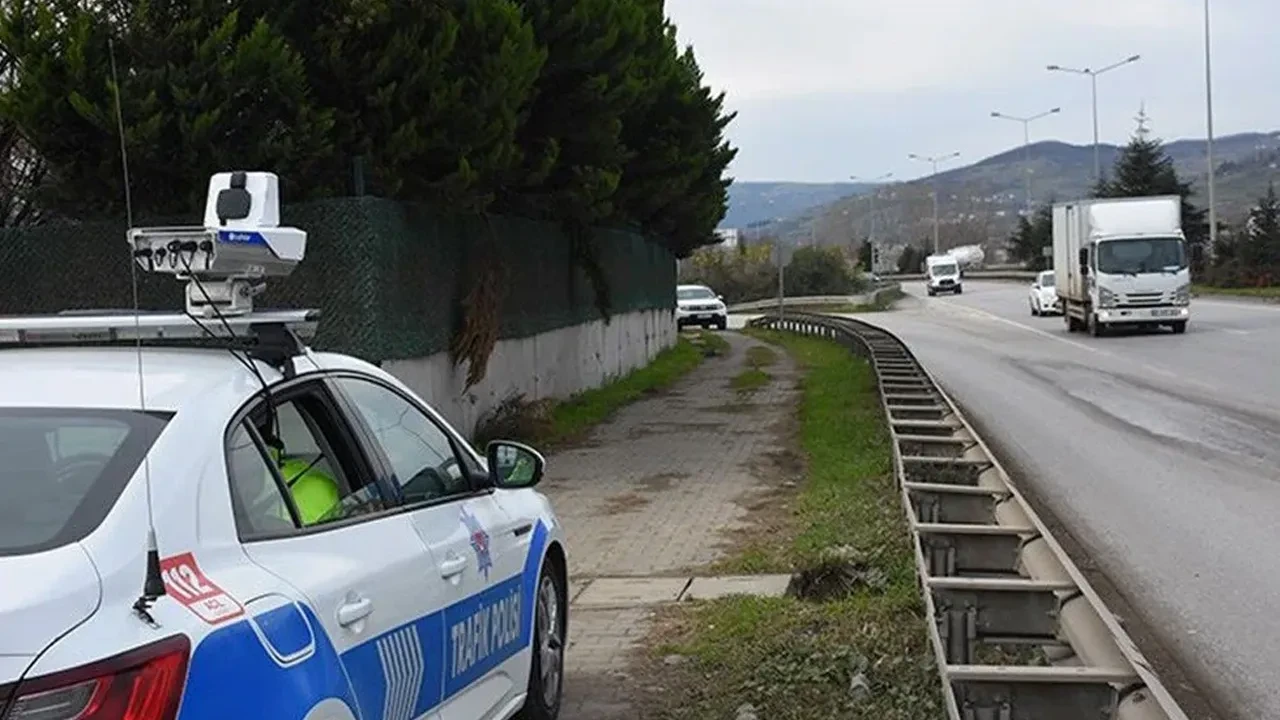 İçişleri Bakanlığı'ndan yeni uygulama! Artık sürücüler radar sayısını görebilecek 